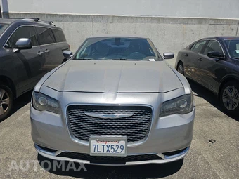 2015 Chrysler 300 Limited – miniatura 2