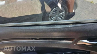 2015 Chrysler 300 Limited – miniatura 29