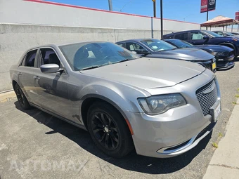 2015 Chrysler 300 Limited – miniatura 3