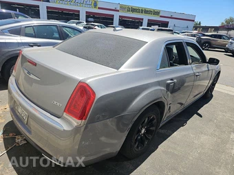 2015 Chrysler 300 Limited – miniatura 4