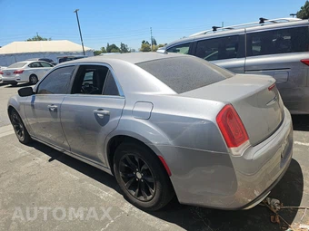 2015 Chrysler 300 Limited – miniatura 6