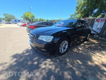2015 Chrysler 300 Limited – miniatura 2