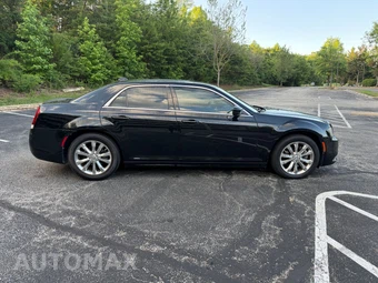 2015 Chrysler 300 Limited - miniatura 3