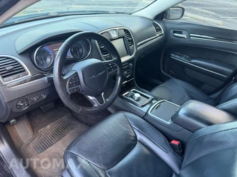 2015 Chrysler 300 Limited - miniatura 9