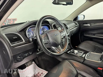 2015 Chrysler 300 Limited - miniatura 10