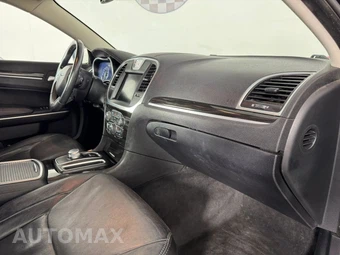 2015 Chrysler 300 Limited - miniatura 12