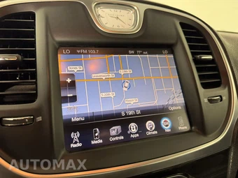 2015 Chrysler 300 Limited - miniatura 18