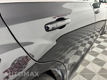 2015 Chrysler 300 Limited - miniatura 28