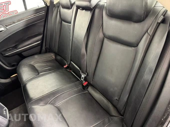 2015 Chrysler 300 Limited - miniatura 35