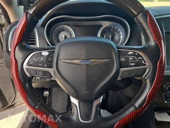 2015 Chrysler 300C - miniatura 12