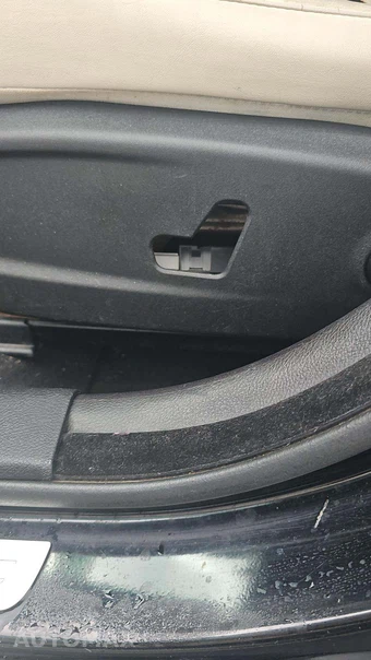 2015 Chrysler 300C – miniatura 26