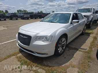 2015 Chrysler 300C Platinum
