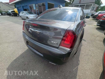 2015 Chrysler 300S – miniatura 3