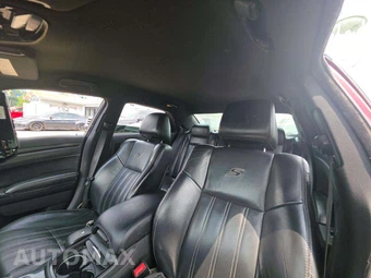 2015 Chrysler 300S – miniatura 11