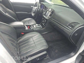 2015 Chrysler 300S - miniatura 18