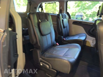 2015 Chrysler Town & Country Limited Platinum 121.2" WB - miniatura 17