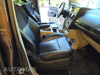 2015 Chrysler Town & Country Limited Platinum 121.2" WB - miniatura 19