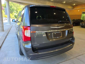 2015 Chrysler Town & Country Limited Platinum 121.2" WB - miniatura 2