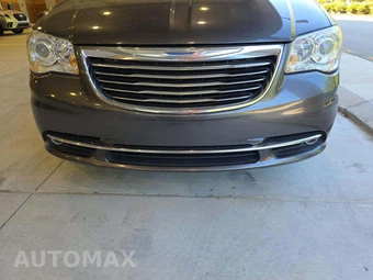 2015 Chrysler Town & Country Limited Platinum 121.2" WB - miniatura 23