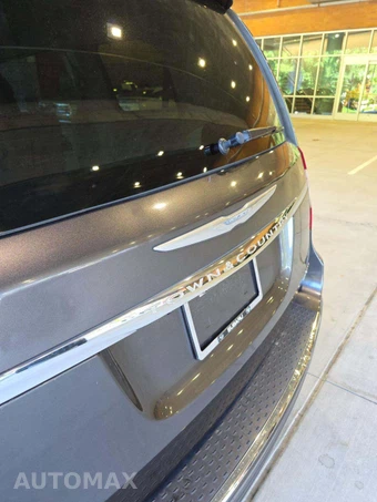 2015 Chrysler Town & Country Limited Platinum 121.2" WB - miniatura 34