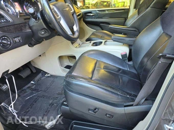 2015 Chrysler Town & Country Limited Platinum 121.2" WB - miniatura 6