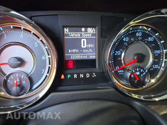 2015 Chrysler Town & Country Limited Platinum 121.2" WB - miniatura 9
