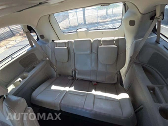 2015 Chrysler Town & Country Limited Platinum 121.2" WB - miniatura 11