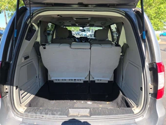 2015 Chrysler Town & Country Limited Platinum 121.2" WB - miniatura 12