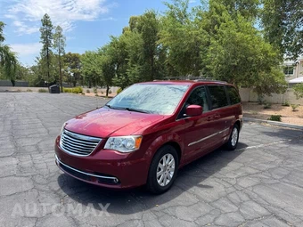 2015 Chrysler Town & Country Touring 121.2" WB - miniatura 7