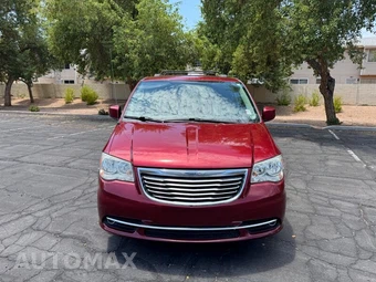 2015 Chrysler Town & Country Touring 121.2" WB - miniatura 8