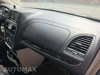 2015 Chrysler Town & Country Touring 121.2" WB – miniatura 20
