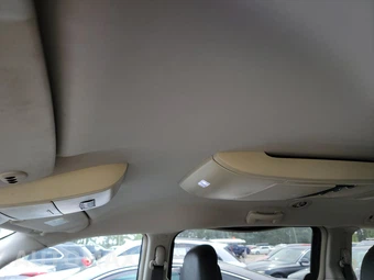 2015 Chrysler Town & Country Touring 121.2" WB - miniatura 18