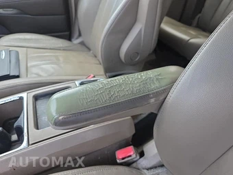 2015 Chrysler Town & Country Touring 121.2" WB – miniatura 20
