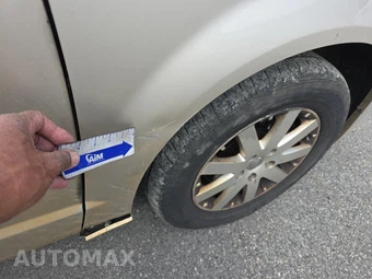 2015 Chrysler Town & Country Touring 121.2" WB – miniatura 22