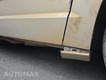 2015 Chrysler Town & Country Touring 121.2" WB – miniatura 32