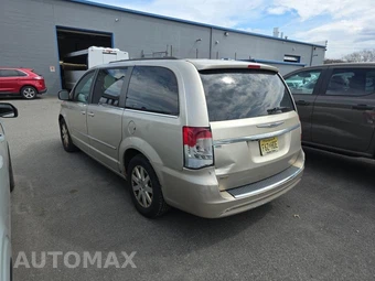 2015 Chrysler Town & Country Touring 121.2" WB – miniatura 6