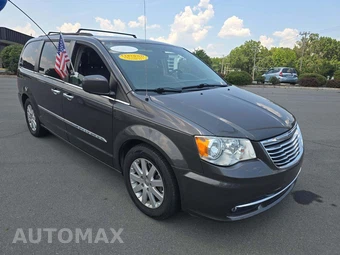 2015 Chrysler Town & Country Touring 121.2" WB - miniatura 4