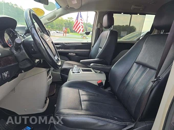 2015 Chrysler Town & Country Touring 121.2" WB - miniatura 6