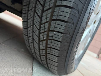 2015 Chrysler Town & Country Touring 121.2" WB - miniatura 50