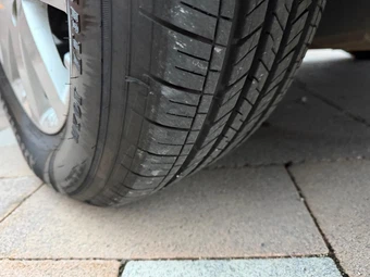 2015 Chrysler Town & Country Touring 121.2" WB - miniatura 54