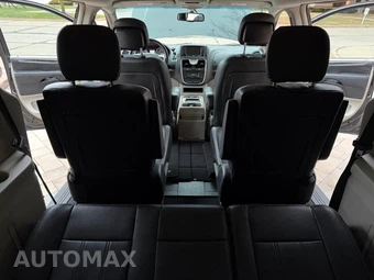 2015 Chrysler Town & Country Touring 121.2" WB - miniatura 56