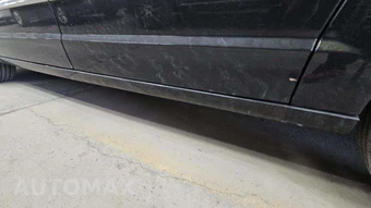 2015 Chrysler Town & Country Touring 121.2" WB - miniatura 24