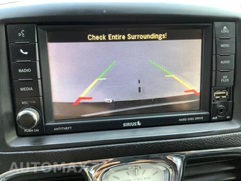 2015 Chrysler Town & Country Touring 121.2" WB - miniatura 10
