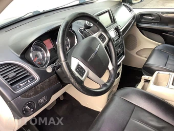 2015 Chrysler Town & Country Touring 121.2" WB - miniatura 14