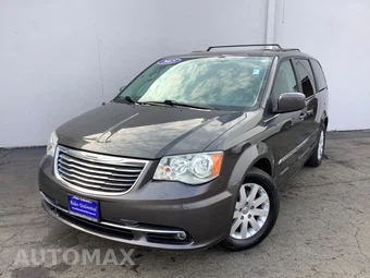 2015 Chrysler Town & Country Touring 121.2" WB - miniatura 2