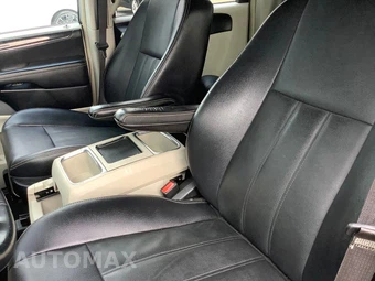 2015 Chrysler Town & Country Touring 121.2" WB - miniatura 21