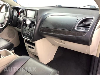 2015 Chrysler Town & Country Touring 121.2" WB - miniatura 33