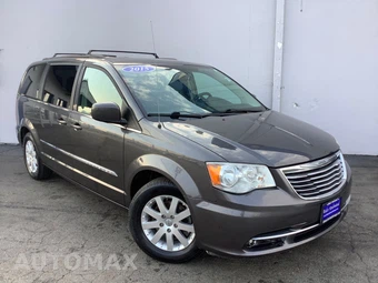 2015 Chrysler Town & Country Touring 121.2" WB - miniatura 8