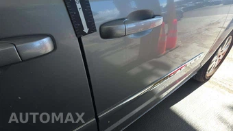 2015 Chrysler Town & Country Touring 121.2" WB - miniatura 33