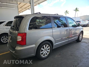 2015 Chrysler Town & Country Touring 121.2" WB - miniatura 4